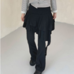 Асимметричная юбка с многослойными воланами и эластичным поясом