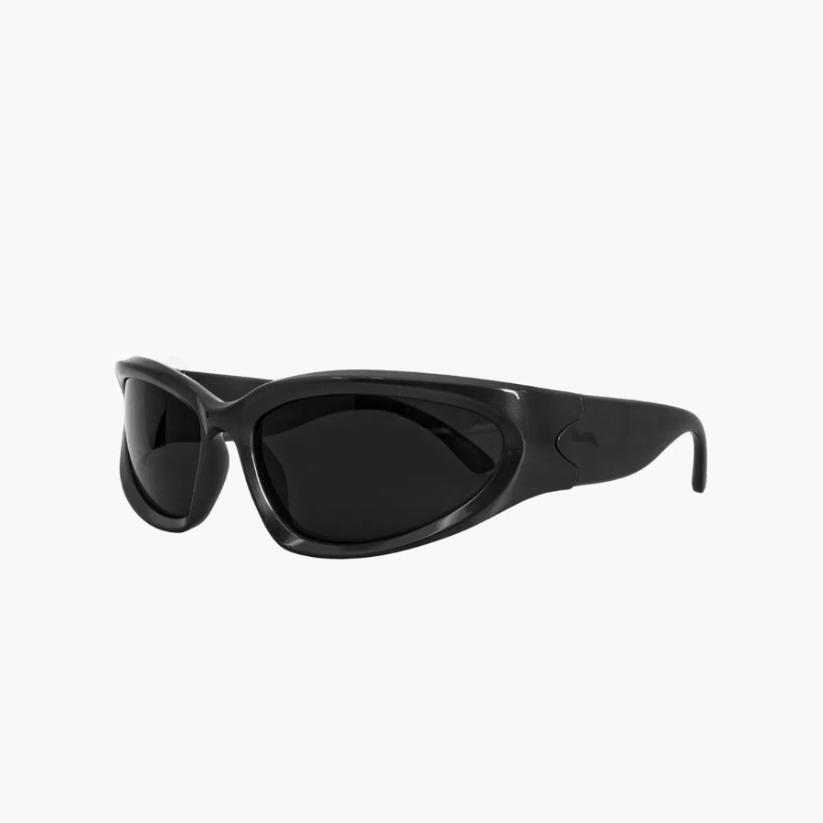 Matrix Black Sunglasses — стильный и загадочный образ в чёрной оправе