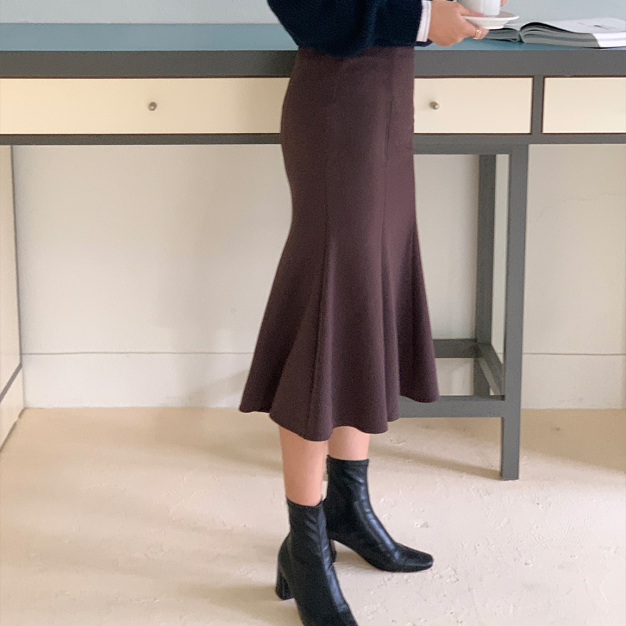 Миди-юбка в стиле «русалка» с принтом вишнёвого цветка