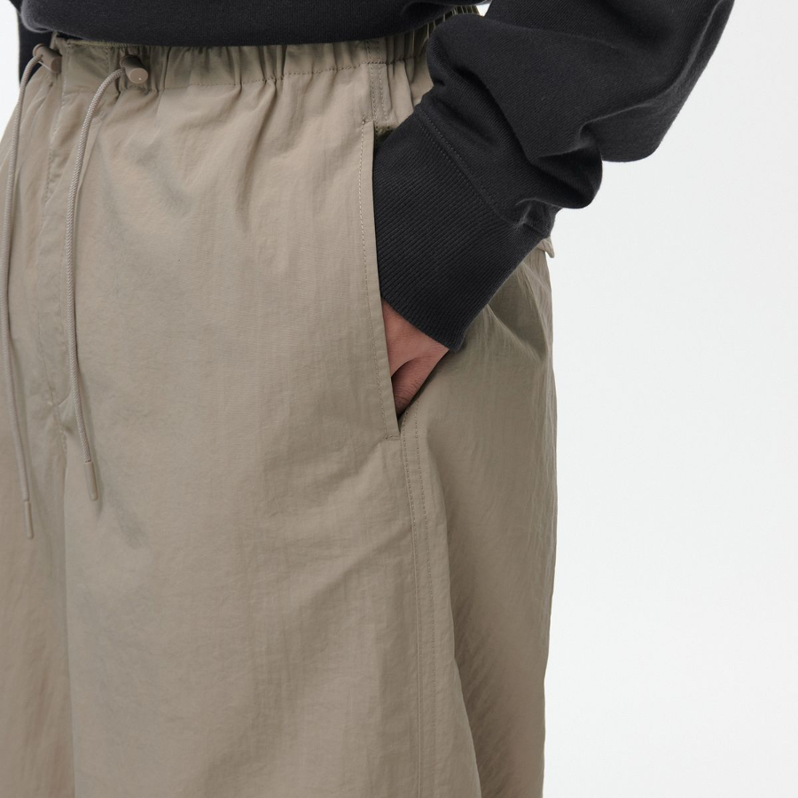 Nylon Parachute Pants [Beige]