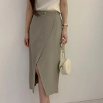 Миди-юбка с запáхом и разрезом в элегантном стиле