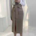 Классическая миди-юбка H-силуэта с поясом