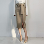 Классическая миди-юбка H-силуэта с поясом