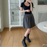 Миди-юбка с плиссировкой, поясом и задней резинкой