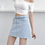 Мини-юбка из светлого денима