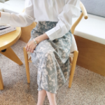 Женственная длинная юбка A-силуэта с цветочным принтом