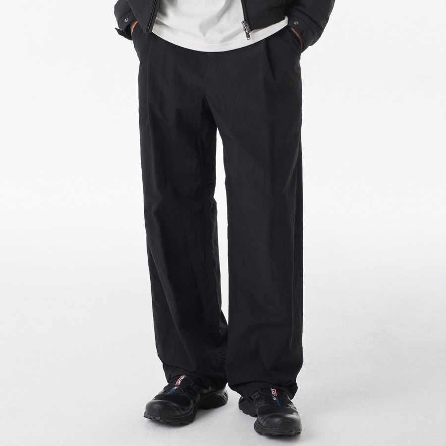 Nylon One-Tuck Wide String Pants [Black]