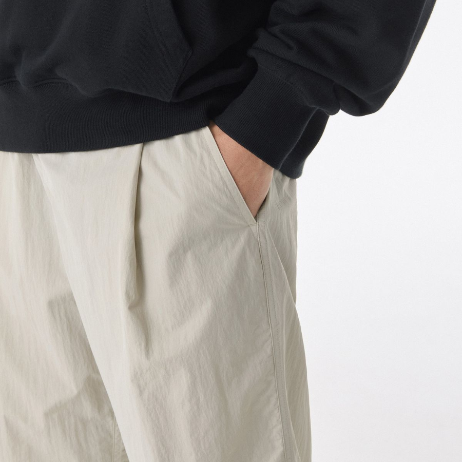 Nylon One-Tuck Wide String Pants [Dusty Cream]