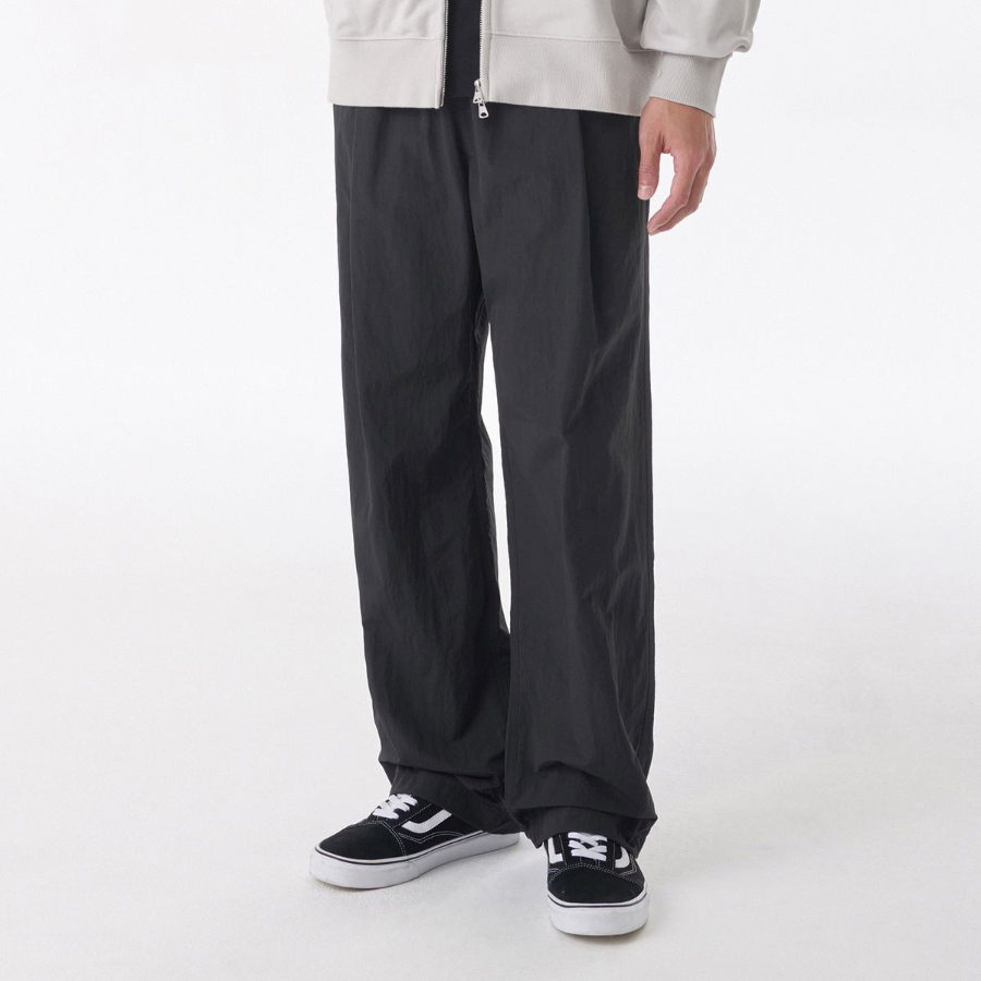 Nylon One-Tuck Wide String Pants [Dark Gray]