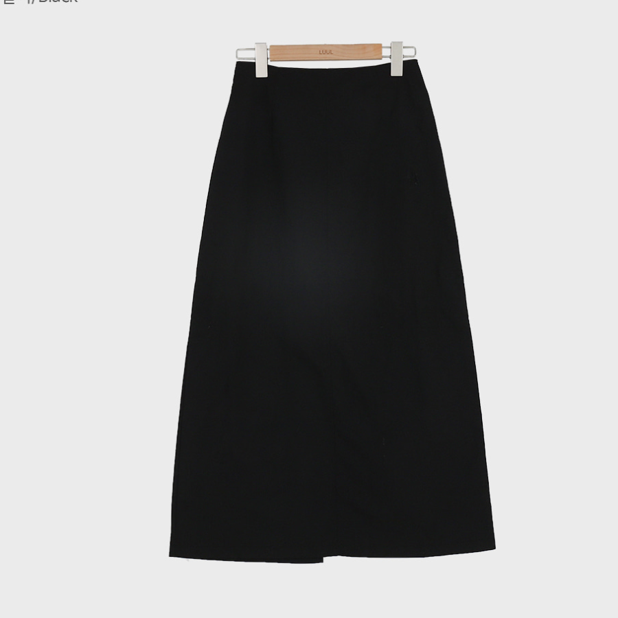 Лёгкая длинная юбка с разрезом из нейлона