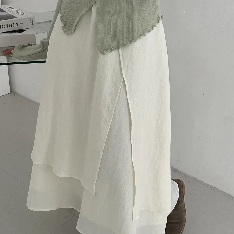 Длинная юбка с эффектом запаха и многослойным дизайном