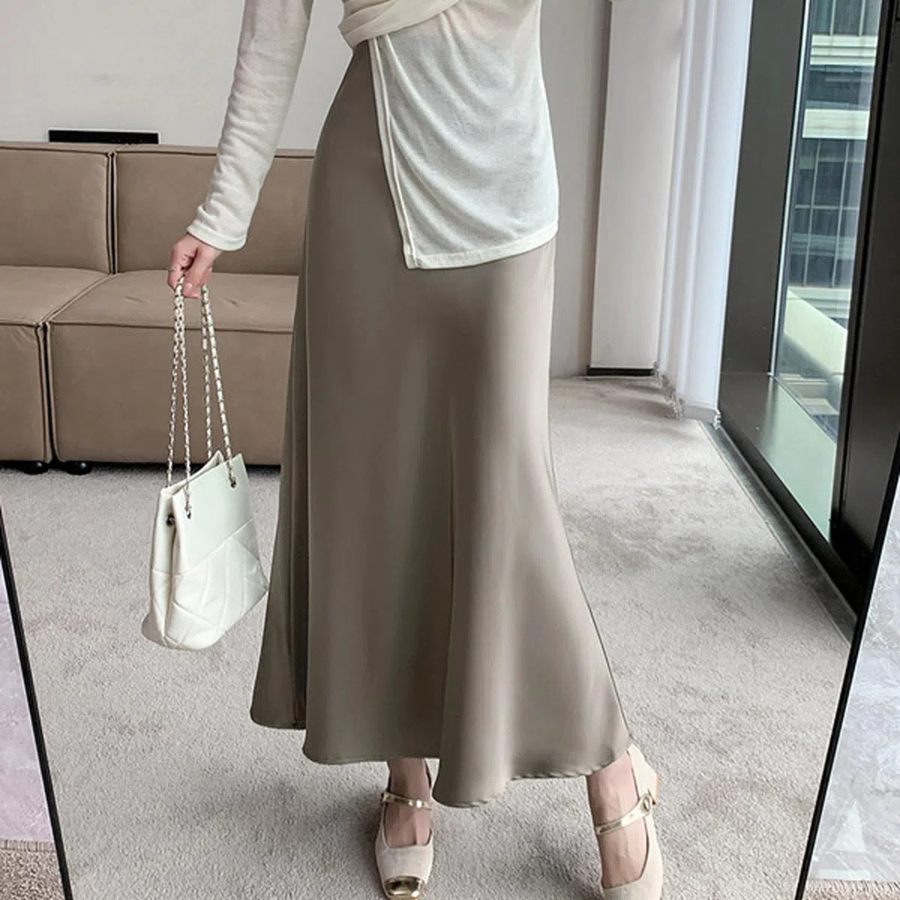 Атласная юбка-русалка макси-длины