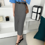 Прямая длинная юбка с разрезом и ремнём