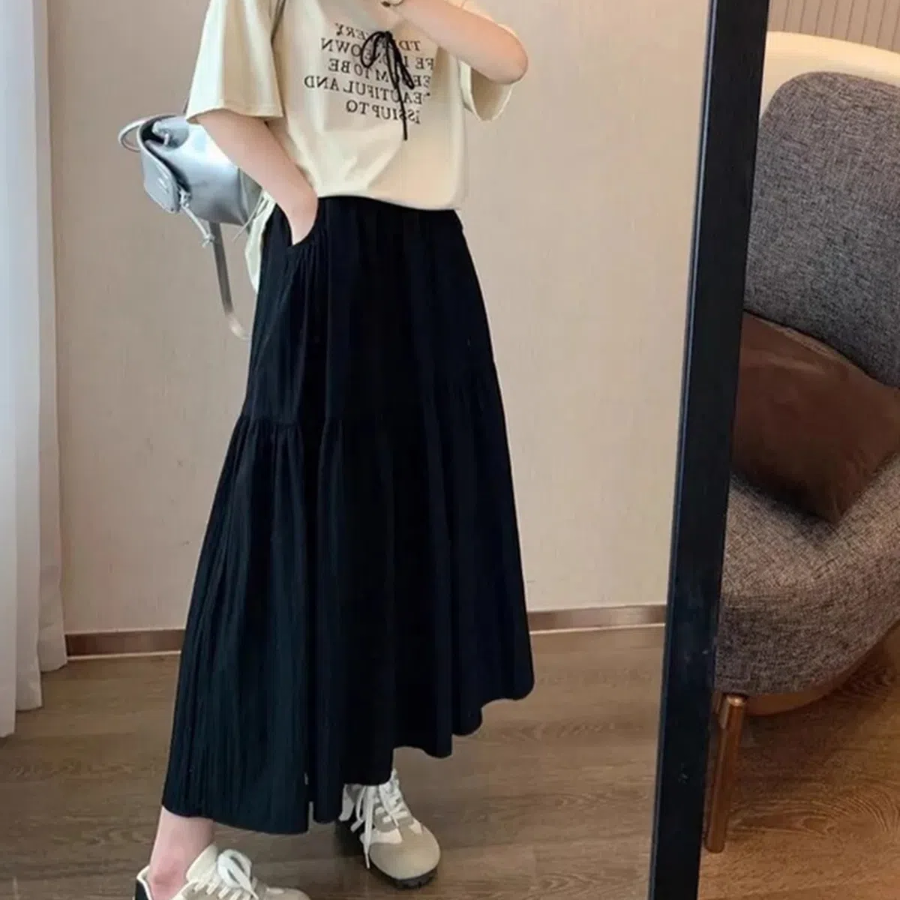 Длинная юбка с эластичным поясом и крупными складками