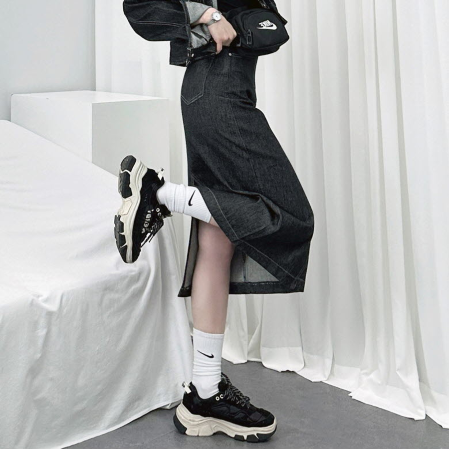 Джинсовая длинная юбка с разрезом сзади из необработанного денима