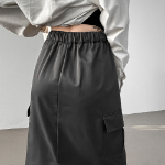 Длинная юбка с карманами и разрезом из нейлона