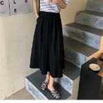 Расклешённая длинная юбка с пинтами