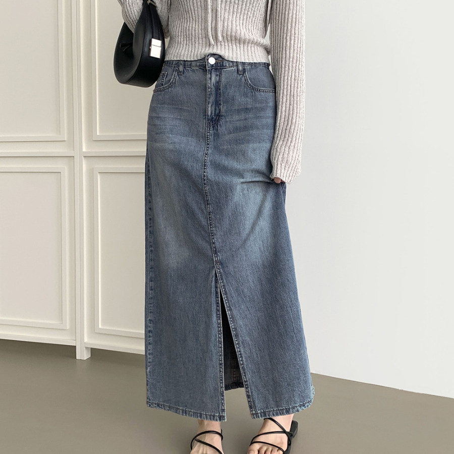 Длинная джинсовая юбка с задней резинкой и свободным кроем