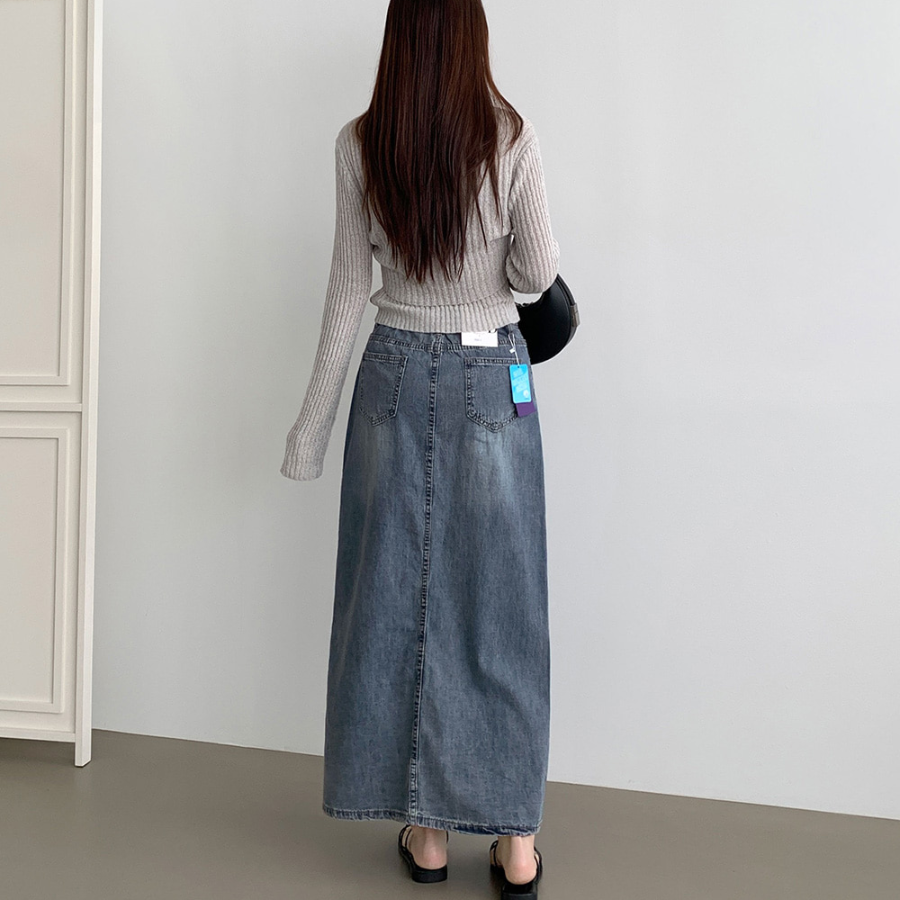 Длинная джинсовая юбка с задней резинкой и свободным кроем