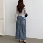 Длинная джинсовая юбка с задней резинкой и свободным кроем
