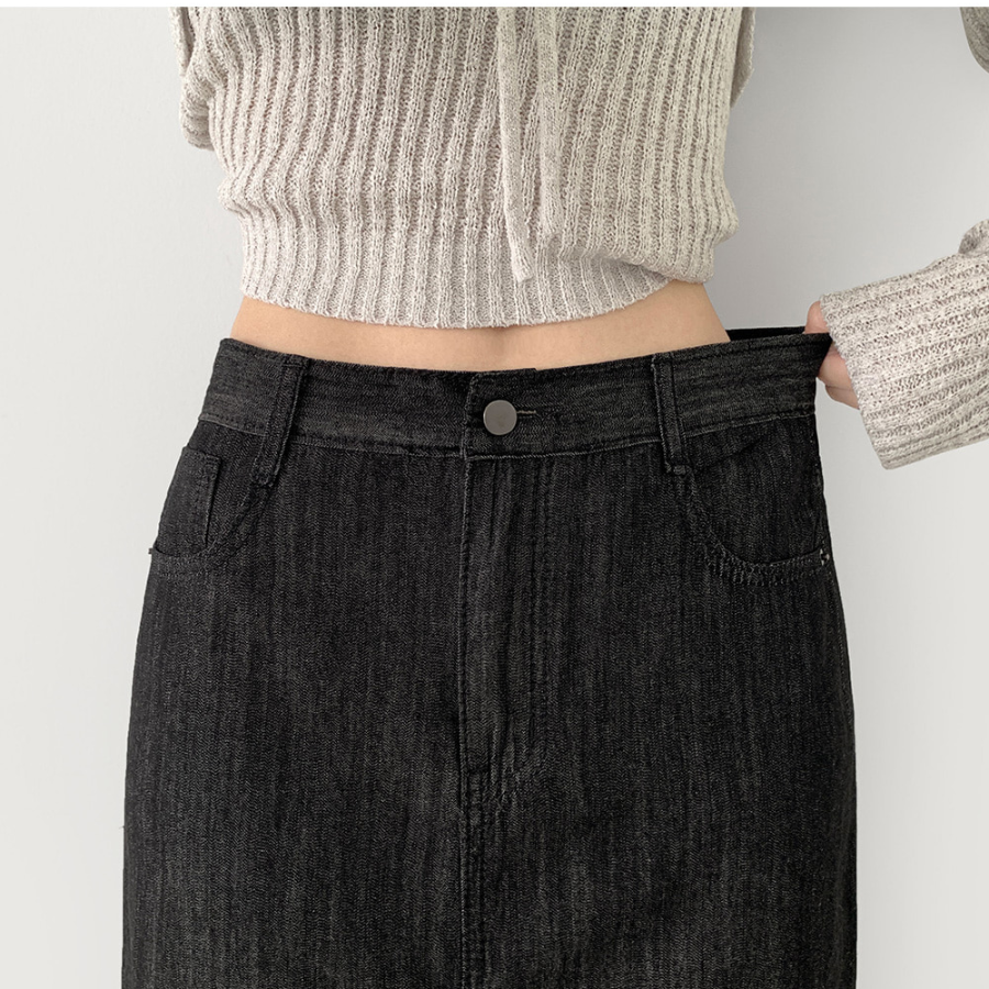 Длинная джинсовая юбка с задней резинкой и свободным кроем