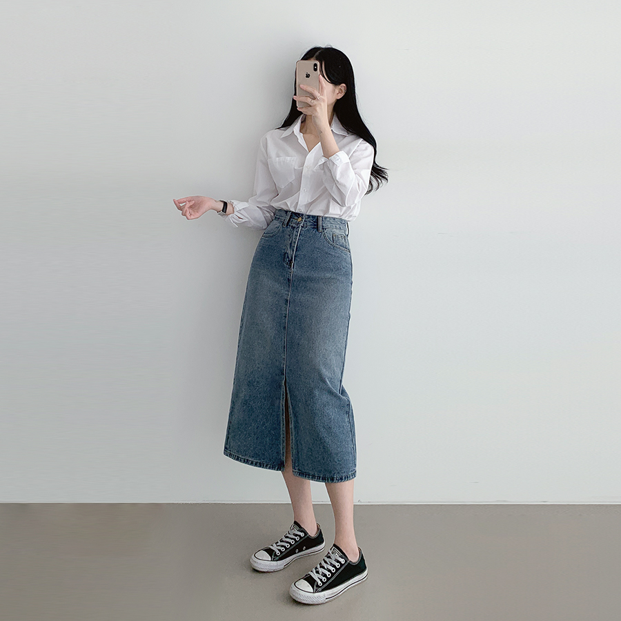 Длинная юбка с разрезом спереди и эффектом стирки