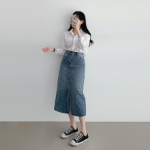 Длинная юбка с разрезом спереди и эффектом стирки