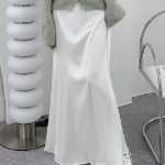 Длинная однотонная сатиновая юбка с высокой посадкой и задней резинкой