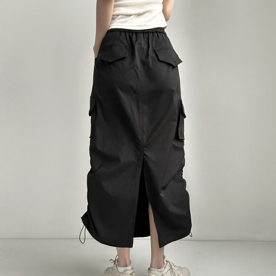 Длинная юбка с карманами карго, разрезом и шнуровкой на сборке