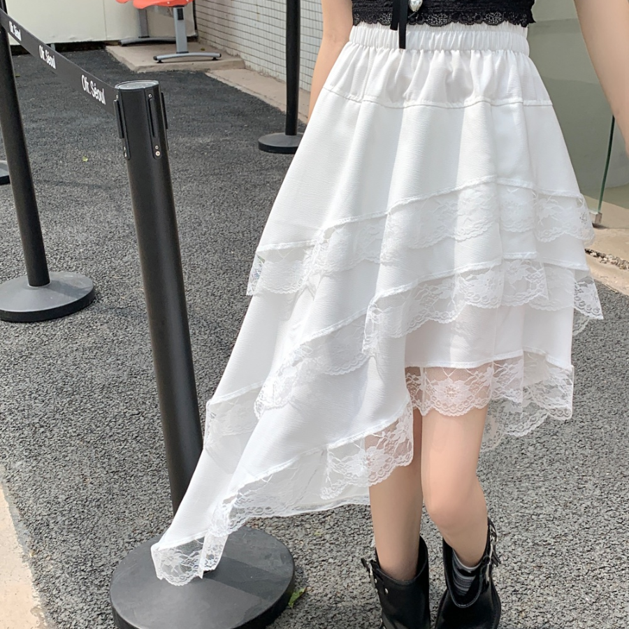 Длинная юбка с ярусами, кружевом и асимметричным кроем на резинке