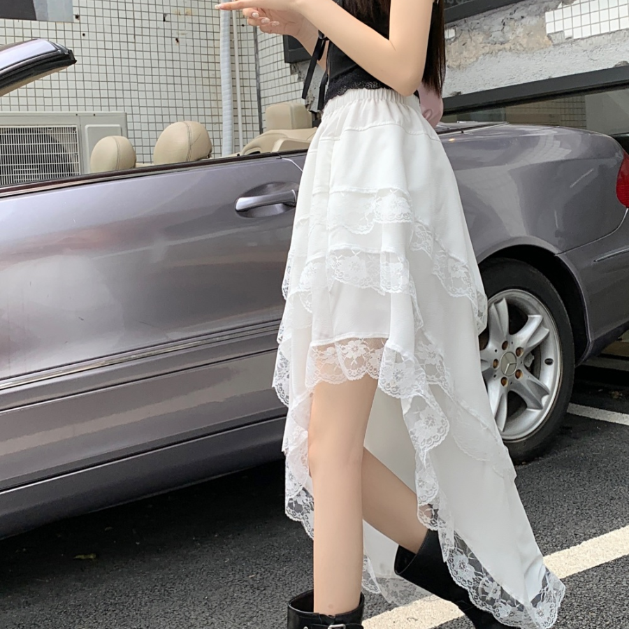 Длинная юбка с ярусами, кружевом и асимметричным кроем на резинке