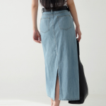 Летняя макси-юбка из денима с разрезом сзади