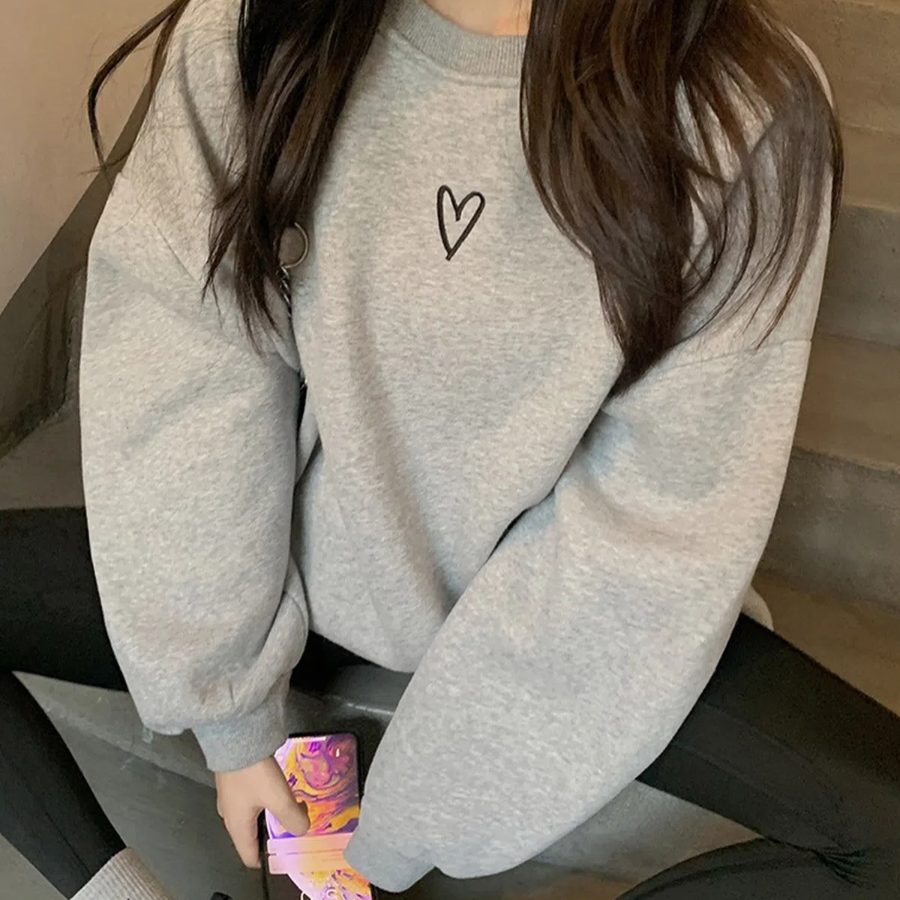 CASUAL HEART Sweatshirt