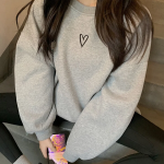 CASUAL HEART Sweatshirt