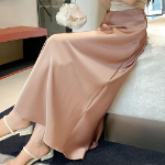 Длинная атласная юбка A-силуэта с высокой посадкой и скрытой резинкой