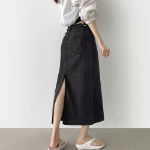 Летняя джинсовая юбка H-силуэта из тенсела с разрезом сзади и стрейчем по всей длине