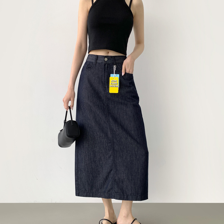 Летняя охлаждающая джинсовая юбка H-силуэта с разрезом сзади и эффектом "non-fade"