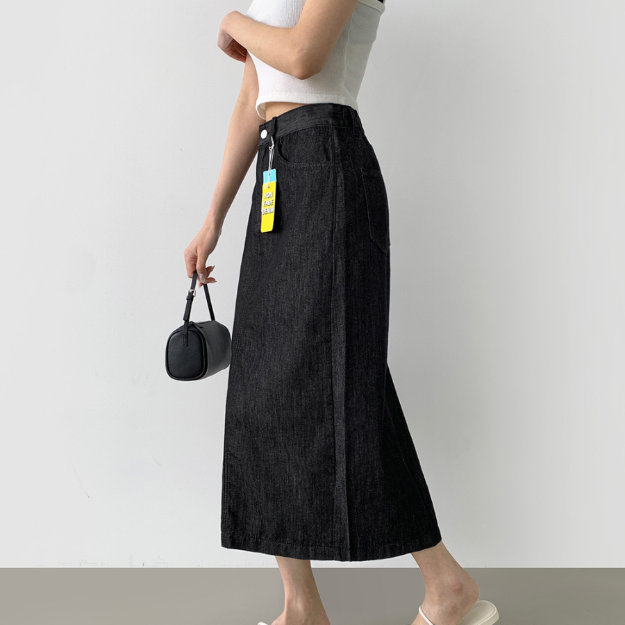 Летняя охлаждающая джинсовая юбка H-силуэта с разрезом сзади и эффектом "non-fade"