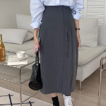 Длинная юбка с бантом "MYKKSK B" — модель-трансформер с запахом и A-силуэтом