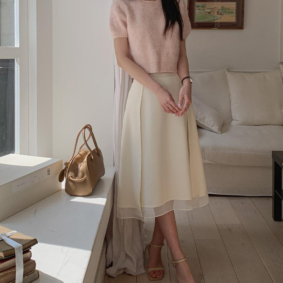 Длинная многослойная юбка с кружевом и разрезом для весны