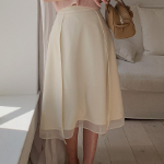 Длинная многослойная юбка с кружевом и разрезом для весны