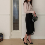 Длинная многослойная юбка с кружевом и разрезом для весны