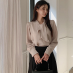 Длинная многослойная юбка с кружевом и разрезом для весны