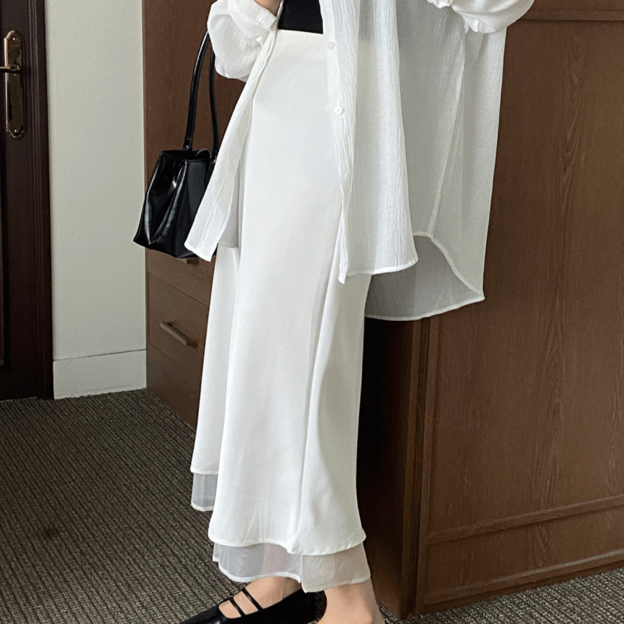 Длинная атласная юбка с полупрозрачным верхним слоем и эластичным поясом