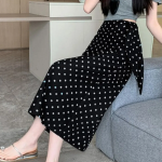 Длинная юбка в горох с бантом — весенне-летняя модель