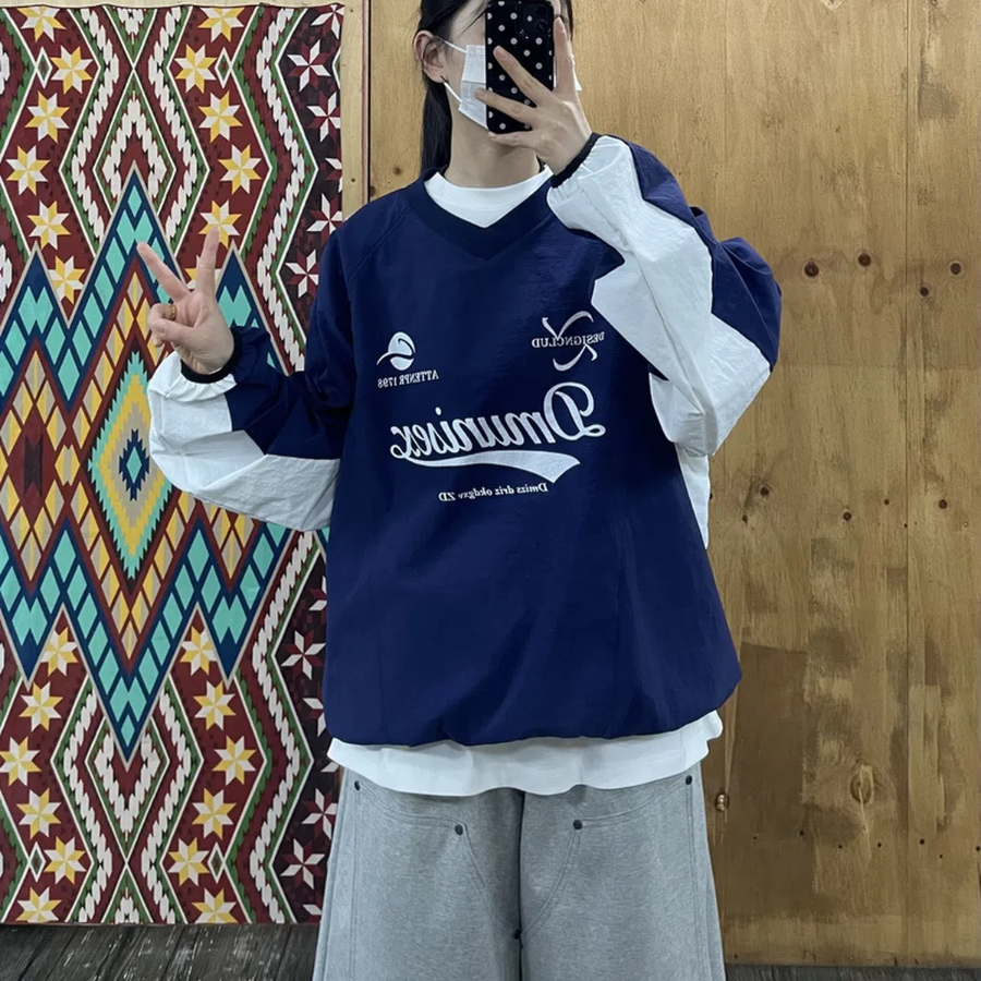 Nylon V-Neck Contrast Sweatshirt