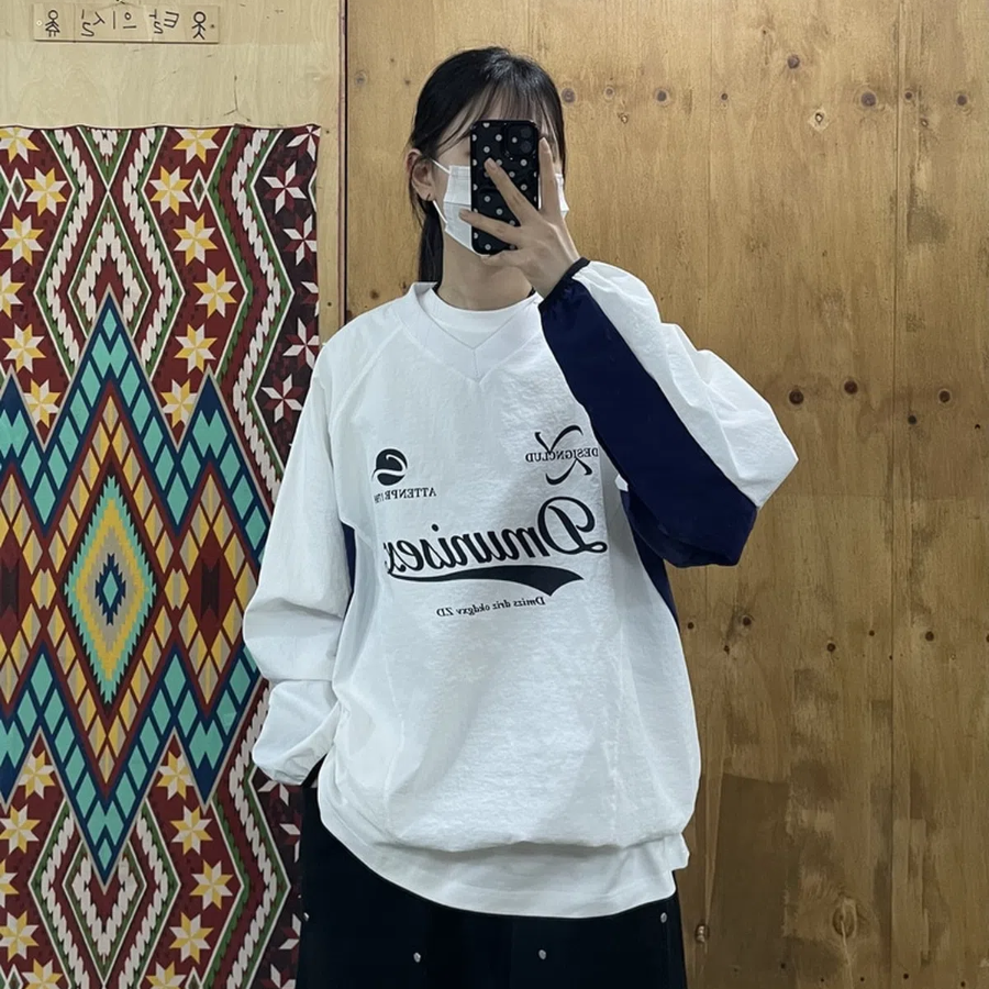 Nylon V-Neck Contrast Sweatshirt