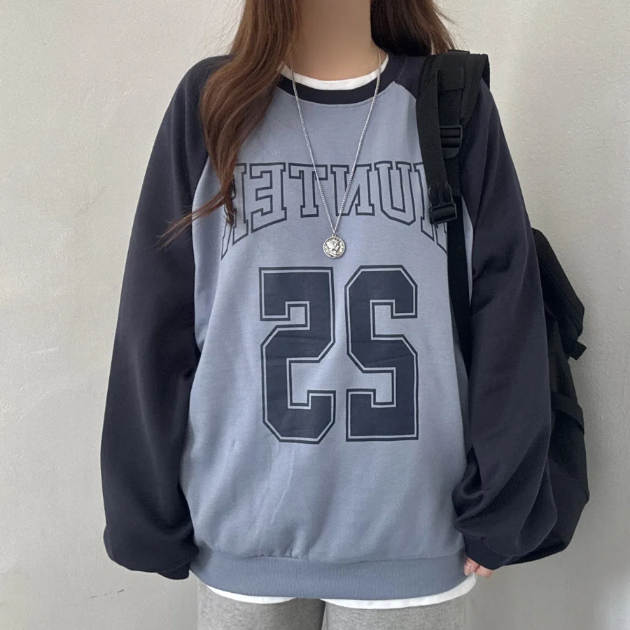 Lettering Raglan Sweatshirt