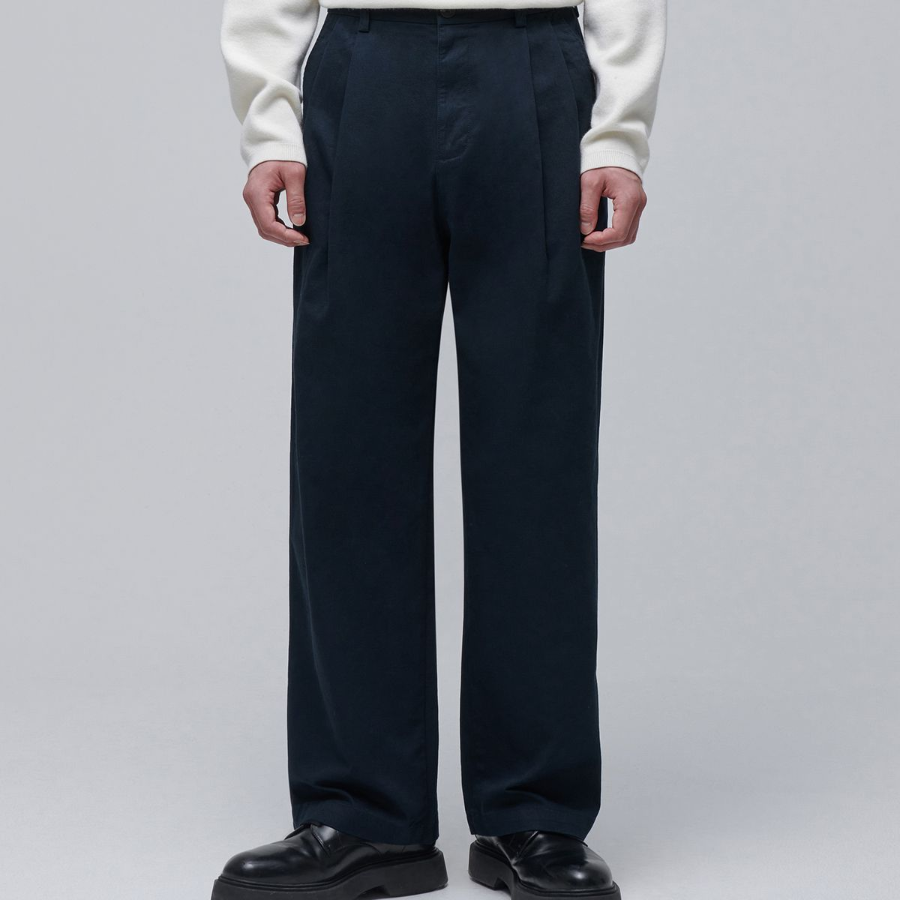 Two Tuck Wide Chino Pants [Navy]