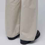 Two Tuck Wide Chino Pants [Light Beige]